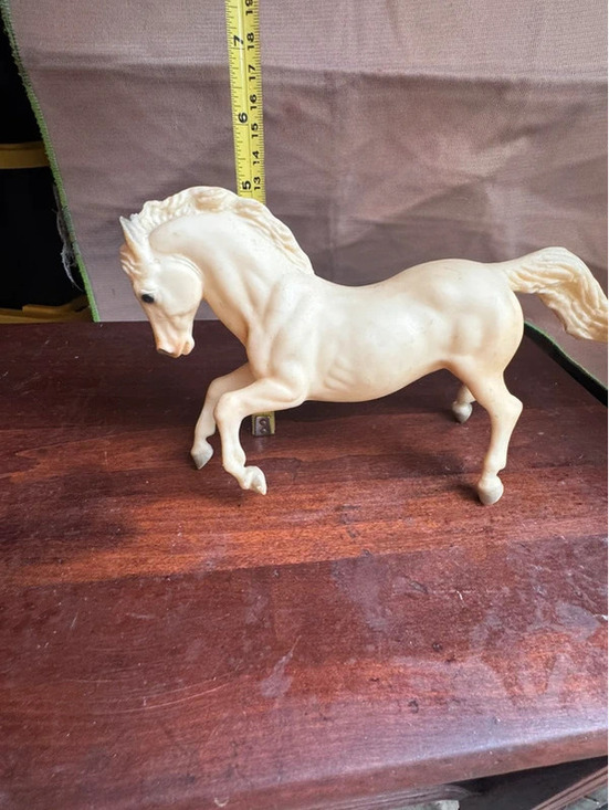 Breyer Other - Vintage Breyer Alabaster rearing stallion. Classic scale